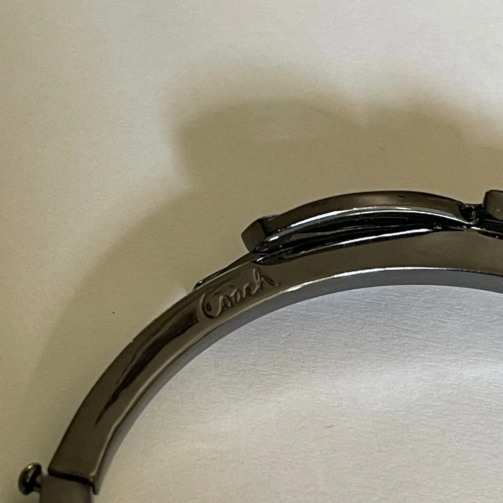 Coach‎ Bow Bangle Bracelet Womens OS Gunmetal Coquette Crystal Hinge Cuff